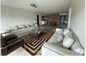 Departamento de 3 habitaciones, Lima · Vendo Super Pent House Dúplex 3 Dorm. C/ Posibilidad de 4to Dormitorio y Terrazas C/bbq - Surco