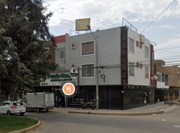Local comercial , Lima · Venta Hostal 400 m² Area Construida | Comas | 3 Pisos