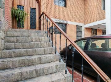 Casa de 5 habitaciones, Lima · Venta de Casa en Chaclacayo Casa Club Girasoles 5 Dorm. Cochera