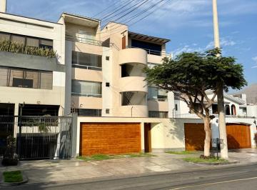 Departamento de 4 habitaciones, Lima · Lindo Departamento 3er Piso C/ascensor