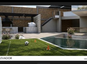 Casa · 1014m² · 6 Dormitorios · 8 Estacionamientos · Casa en Camacho La Molina con Amplio Jardín, Piscina, Bungalow y 6 Habitaciones Todas con Baño