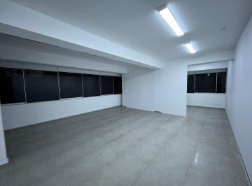 Oficina comercial , Lima · Oficina Amplia con Cochera en Alquiler en Las Gardenias