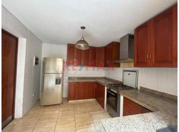 Casa en Venta de 3 habitaciones San Borja · Se Vende Casa en San Borja