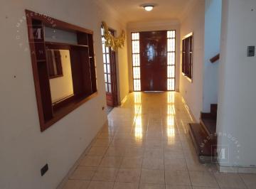 Casa · 333m² · 4 Dormitorios · 1 Estacionamiento · Casa/oficina en Pueblo Libre