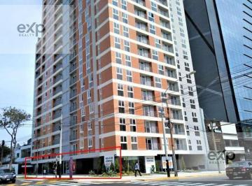 Local comercial · 118m² · Local en Lince