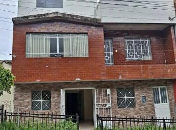 Departamento · 120m² · 4 Dormitorios · Alquiler de Departamento Amoblado en Ayacucho