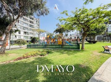 Casa · 250m² · 8 Dormitorios · 2 Estacionamientos · Alquiler Local Comercial de 3 Pisos 2 Estacionamientos con Salida a Parque Limite Miraflores - Surco
