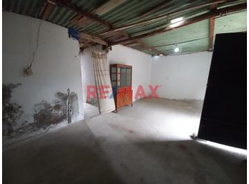 Casa · 104m² · 2 Dormitorios · Se Vende Casa a Precio de Terreno en Ventanilla - Virgen de Guadalupe