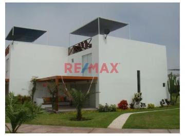 Casa · 174m² · 4 Dormitorios · 2 Estacionamientos · Vendo Casa de Playa Amoblada en Condominio Asia del Mar Km 108