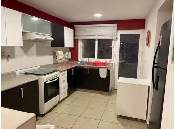 Casa · 148m² · 4 Dormitorios · 2 Estacionamientos · Venta de Casa de Playa Condominio Asia del Sur Remodelada