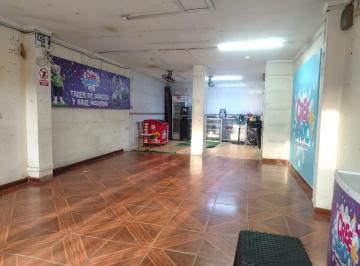 Local comercial · 58m² · Local con Puerta a La Calle