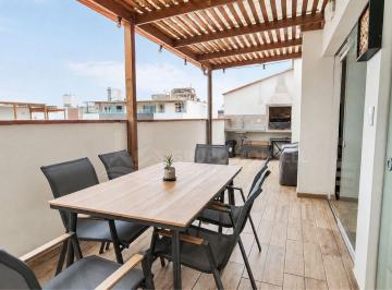 Departamento de 3 habitaciones, Lima · Dúplex en Venta en Surquillo – La Calera de La Merced