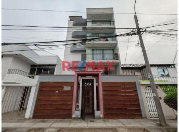 Departamento de 3 habitaciones, Callao · ¡Oportunidad en Bellavista! Departamento Amplio, Iluminado y Listo Para Vivir
