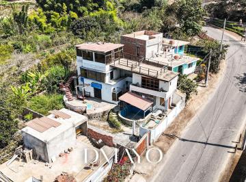 Casa · 175m² · 3 Dormitorios · 2 Estacionamientos · Casa en Cañete