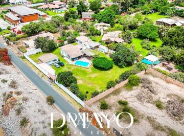 Casa · 350m² · 5 Dormitorios · 10 Estacionamientos · Casa Como Terreno en Cieneguilla, 2,506 m², Piscina, 3 Dorm. 2 Bungalows, Pozo Agua, Arboles Fruta