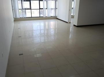 Oficina comercial · 130m² - JC R · Alquilo Amplia y Moderna Oficina 130 m² 2° Piso Av Loreto Frente Costa del Sol