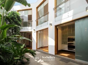 Casa · 360m² · 3 Dormitorios · 3 Estacionamientos · Espectacular Casa Moderna en Venta – El Olivar, San Isidro