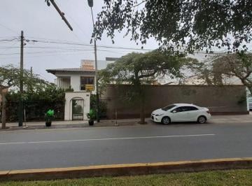 Casa de 4 habitaciones, Lima · ¡Oportunidad en Av Central! Casa Espaciosa Ideal Para Oficina o Vivienda!