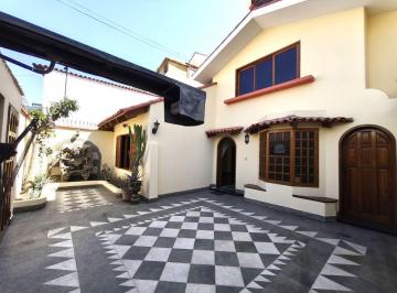 Casa de 6 habitaciones, Lima · Se Vende Linda Casa en Los Helechos 286 Surco