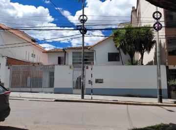 Local comercial , Cusco · Casa Como Terreno o Local Comercial At 492 Ac 365 Us 1,500.000.