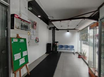 Local comercial · 62m² · 1 Estacionamiento · Venta de Local Comercial Puerta a Calle de 62 m² en San Miguel