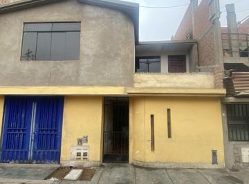 Casa · 238m² · 2 Dormitorios · Se Vende Amplia Casa de 2 Pisos Ubicada en Una Zona Estratégica de Villa Los Reyes