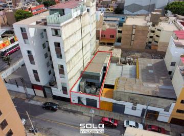 Casa de 1 habitación, Lima · Local en Venta de 132 m² en Chorrillos