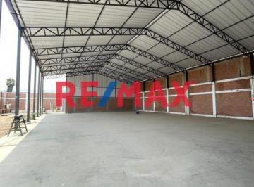 Nave industrial · 600m² · 4 Estacionamientos · Excelente Oportunidad Para Empresas Que Buscan Espacio, Ubicación Estratégica y Funcionalidad