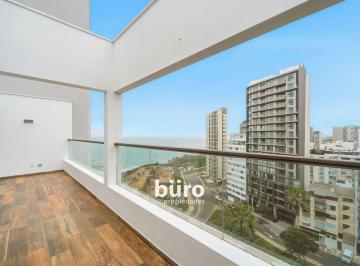 Departamento de 3 habitaciones, Lima · Moderno PH en Venta con Terraza y Vista Al Mar en Malecon Miraflores