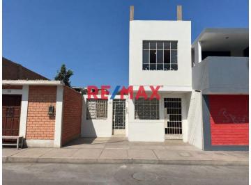 Casa de 3 habitaciones, Callao · Casa en El Callao Frente a Parque - a La Altura Mall Plaza de Bellavista