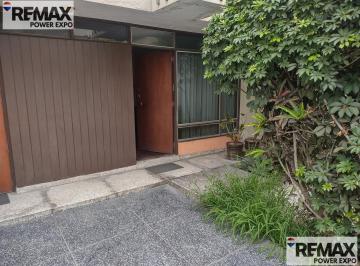 Casa · 176m² · 4 Dormitorios · 2 Estacionamientos · Venta de Casa en Miraflores - Cerca Al Malecon La Marina
