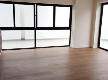 Departamento · 115ha · 3 Dormitorios · 1 Estacionamiento · Venta Departamento en Primer Piso Frente a Parque en Surco