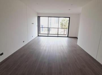Departamento · 180ha · 3 Dormitorios · 2 Estacionamientos · Venta de Amplio Flat con Terraza y Piscina