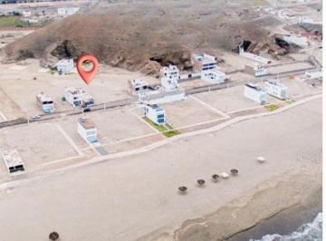 Terreno / Lote · 120ha · ¡Tu Oportunidad Frente Al Mar en Cerro Azul – Playa Neptuno 2!