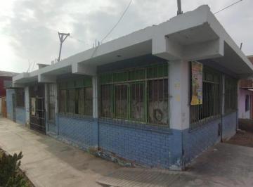 Terreno / Lote · 120ha · 3 Dormitorios · Ventanilla Venta de Casa Como Terreno 120 m² Frente a Parque!