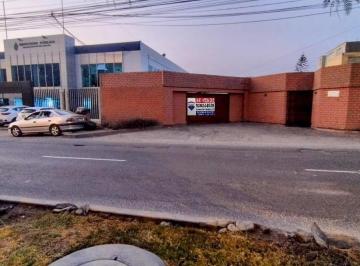 Casa · 180ha · 4 Dormitorios · 3 Estacionamientos · Se Vende Casa Como Terreno de 1,175 m² en La Molina