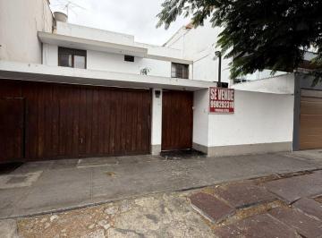 Casa de 4 habitaciones, Lima · Casa en Venta en Santiago de Surco!