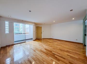 Sala-comedor del otro ángulo, viendo la puerta de ingreso · Departamento 2do Piso con Cochera - Miraflores