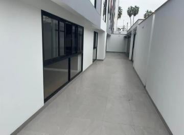 Departamento de 3 habitaciones, Lima · Bonito Dpto de Estreno en Primer Piso en Surco Frente a Parque.