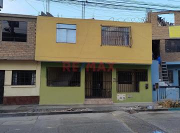 Casa · 298m² · 6 Dormitorios · Venta Casa Vivienda en Urbanizaciòn Perù - San Martin de Porres
