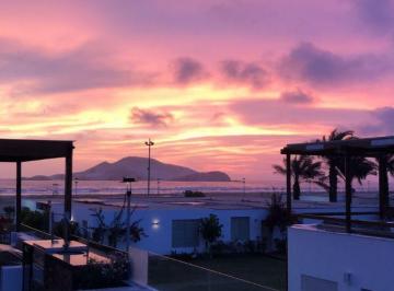 Casa de 4 habitaciones, Cañete · Vive Los Mejores Atardeceres: Casa de Playa con Vista Al Mar y Amplia Terraza