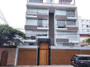 Departamento · 208m² · 5 Dormitorios · 2 Estacionamientos · Se Vende Triplex de 5 Habitaciones 2 Cocheras en Surco
