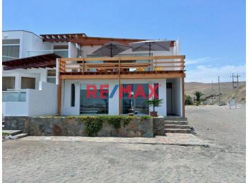 Casa de 5 habitaciones, Cañete · ¡Tu Refugio Exclusivo en Punta Corrientes! a Pasos de La Piscina y El Mar - Km 123.3 Panamericana
