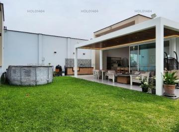 Casa · 559m² · 3 Dormitorios · 5 Estacionamientos · Vendo Linda Casa en Calle Barlovento N 1xx, Urb. Sol de La Molina 3era Etapa, La Molina