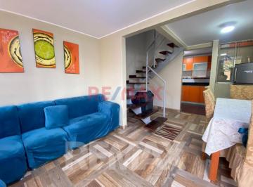 Casa · 82m² · 5 Dormitorios · Vendo Hermoso Triplex de 82 m² en Alameda San Juan Carabayllo