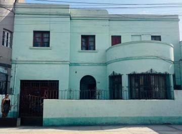 Casa · 360m² · 3 Dormitorios · 1 Estacionamiento · Amplia Casa en Alquiler en Santa Marina – Ideal Para Oficinas, Academias o Empresas