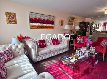 Casa · 250m² · 6 Dormitorios · 1 Estacionamiento · Venta de Casa con Ubicación Estratégica en San Miguel