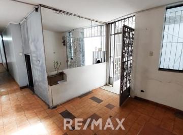 Local comercial · 835m² · 24 Dormitorios · 10 Estacionamientos · Venta de Edificio en San Martin de Porres en Av Zona Comercial