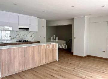 Departamento · 135m² · 5 Dormitorios · 2 Estacionamientos · Se Vende Duplex Invertido de Estreno, 5 Hab 4 Baños / Chacarilla, Surco