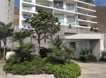 Departamento · 267m² · 3 Dormitorios · 3 Estacionamientos · Exclusivo Departamento con Vista Al Golf en Cerros de Camacho – 268 m²